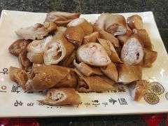 熏肥肥-胡记真不同饭店(临河街店)