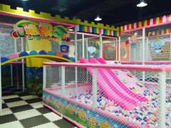 -爱萌盟婴童成长中心(泛悦店)