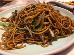炒面-沪小胖小龙虾(淮海中路旗舰店)