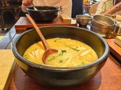 -银米·云南传统过桥米线(双廊黑金冠店)