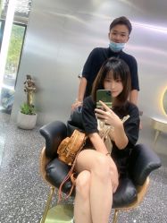 -Tloml salon