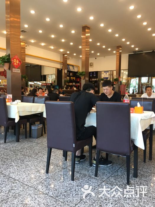 簋街仔仔小龙虾总店图片