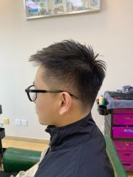-奕致型造 cheveux