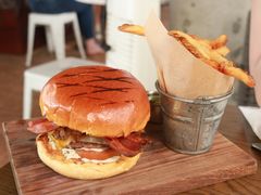 -ROAST coffee & eatery