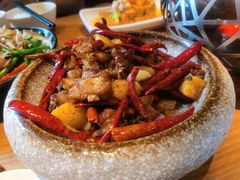 -隔壁老王·家常云南菜(花巷店)