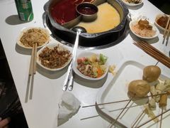 -佰人王串串香火锅(洋珠巷店)