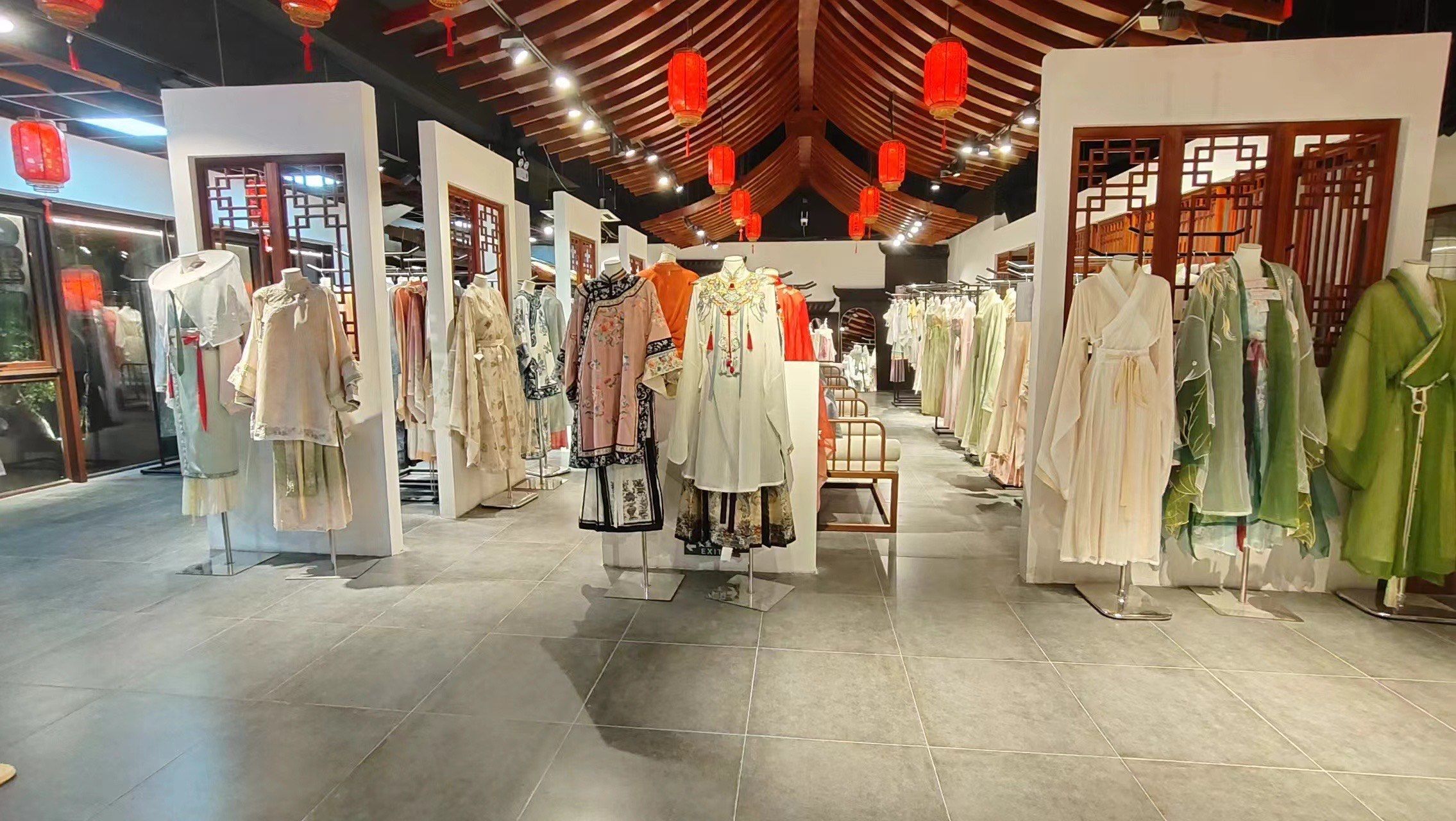 这个汉服馆,在南浔绝对是无敌的存在