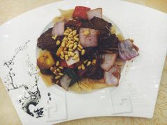松子生炒牛仔骨-亮庆餐厅·粤菜·早茶(篁庄店)