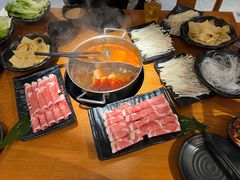 -呷哺呷哺(普陀乐购真北店)
