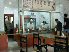 -闫家驴肉火烧(五四店)