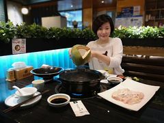 -东椰·海南椰子鸡火锅(朝阳门店)