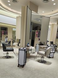 -Mentor Hair Salon
