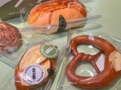 -日禾日尝鲜活面包(武商Mall店)