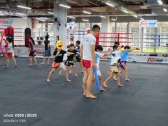 -FIGHTMAN格斗俱乐部(长宁临空店)