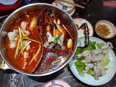 -巴四老城区炭火蛙锅(张江店)