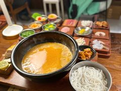 -银米·云南传统过桥米线(双廊黑金冠店)