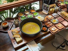 -银米·云南传统过桥米线(双廊黑金冠店)