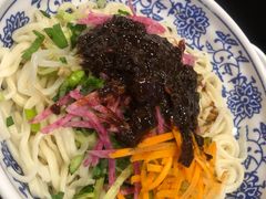 -亿诣蝎府炸酱面羊蝎子火锅(酷车小镇店)