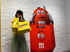 -m豆巧克力世界(上海世茂广场店)