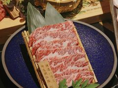 -山川小町·极番烧肉(新地假日广场店)