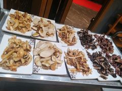 -野菌皇海景野生菌火锅(滨海大道店)