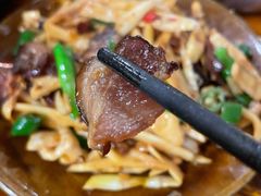 春笋腊肉-苗湘食府(十年店)