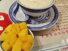 -广信牛奶甜品世家(台东店)