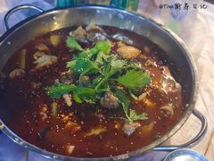 芋儿鸡-时二崽肥肠鸡大排档(健康路店)