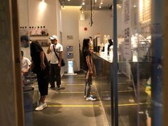 -喜茶(上海打浦桥日月光gelato lab+店)