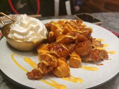 奶油朗姆酒冰激凌炸鸡块-七星布车休闲料理店