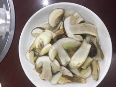 -菌之家·专业纯野生菌火锅·特色炒菌