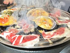 -围炉肉舍•炭烤活鳗•丹东海鲜烤肉(步行街店)