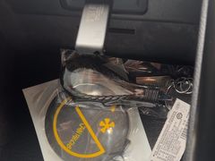 -上海星瀚奔驰4S店(红柳路店)