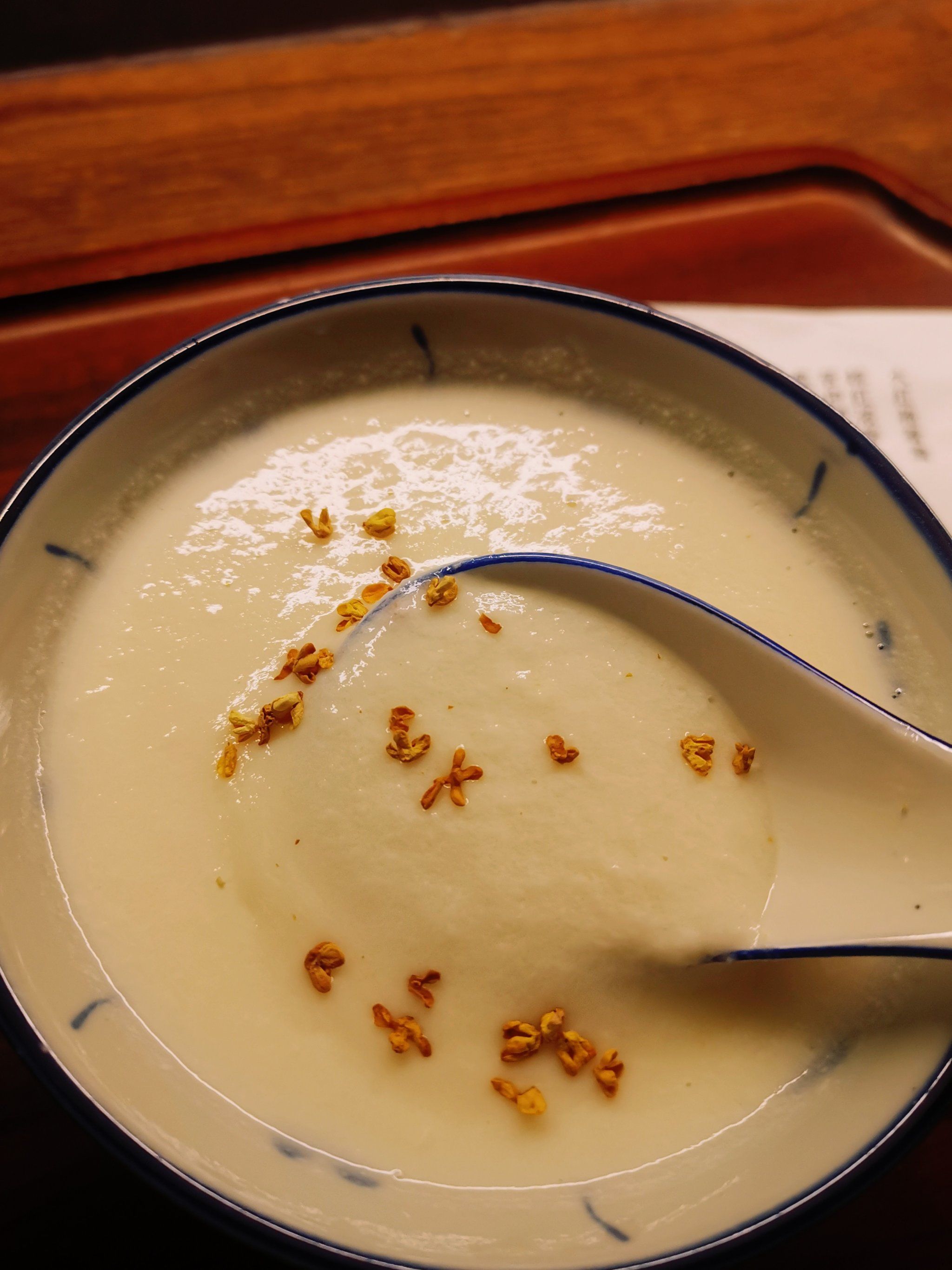 这一碗杏仁茶深得我心