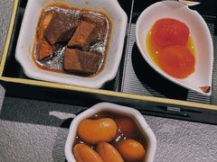 -铭牛烧肉·和牛海鲜自助(高新月牙湖店)