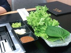 -臻牛烤肉