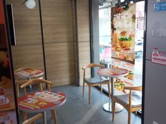 -华莱士·全鸡汉堡(五号路店)