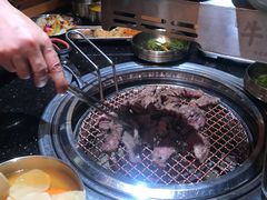 -韩烧牛中牛·甄选黑牛烤肉(黑金店)