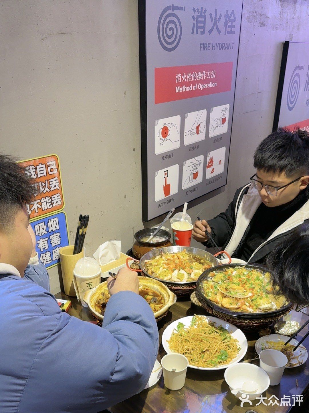 美食，好友，大雪天，过年的样子，宝藏小馆，人生的快乐源泉，开