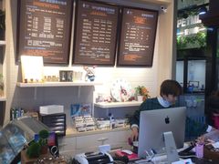 -宠小格时尚宠物生活馆(唐镇店)