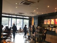 -星巴克臻选(莘庄仲盛店)