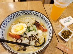 -蒙自源米线大王(信利城市广场店)