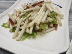 -蔼若春.传承三十年云南菜(金碧公园店)