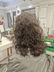 -镁连社·美联社