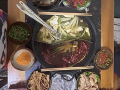 -重庆故事姊妹老火锅(财经学院店)