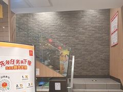 -麦当劳(杨林得来速店)