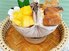 曼僖香水椰子冰沙-曼僖瓦罐咖啡(华山南路店)