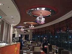 -荣誉国际酒店-云顶旋转餐厅
