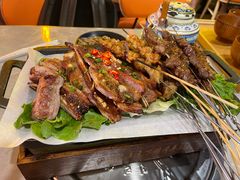 -沪上名羊天下•烤羊腿•东北烧烤•小龙虾(浦东直营总店)