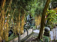 -土砂锅生态山庄·非遗砂锅雅鱼